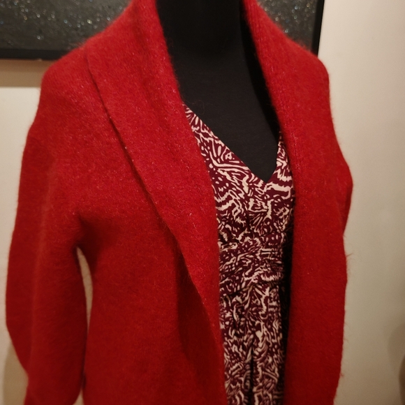 Country Road Red Women's Cardigan - Picture 12 of 14